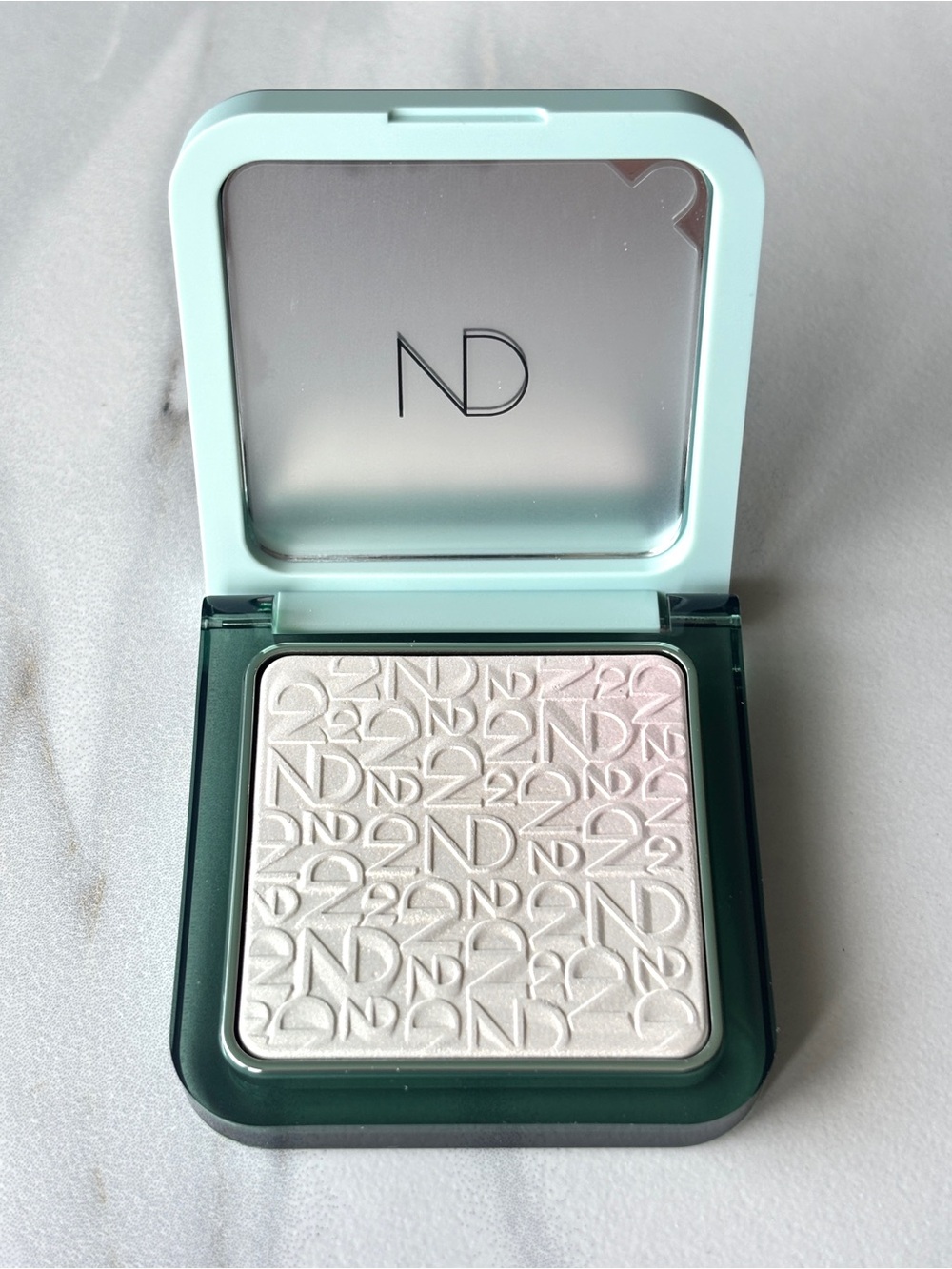 Natasha Denona Pastel Plexi Glow Highlighter - Picture 2 of 7